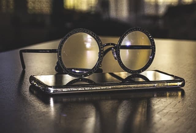 Occhiali da vista sul tuo smartphone